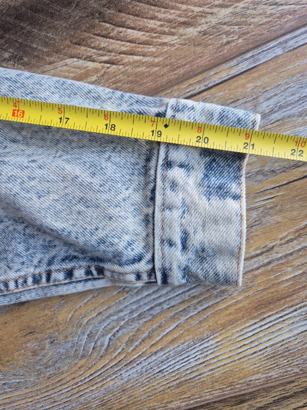 Vintage'80s Levi's 70507-0219 Made in USA Stonewashed Denim Trucker Jacket - Picture 13 of 15